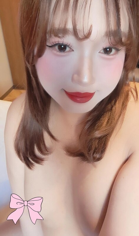 Can I touch you?🍌🍑