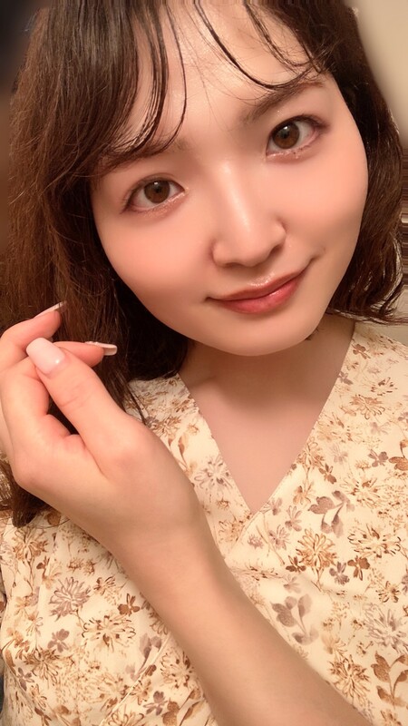 Thank you to the person who invited me to the hotel last night ❤️ It was a fun time 😆 I look forward to seeing you again ❤️